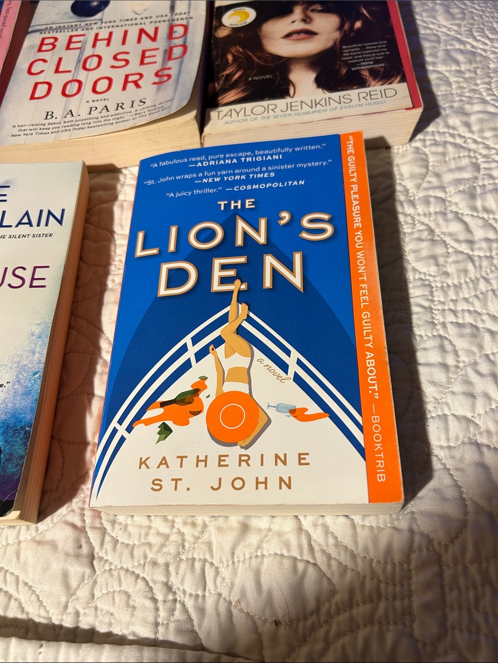 Book Bundle - Picture 2 of 5